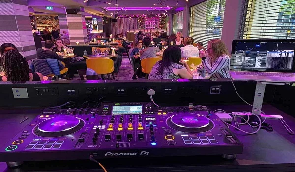 Featured Image of Family Restaurant and DJ Bar